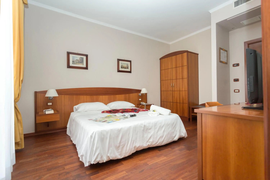 Hotel Cavaliere — 4