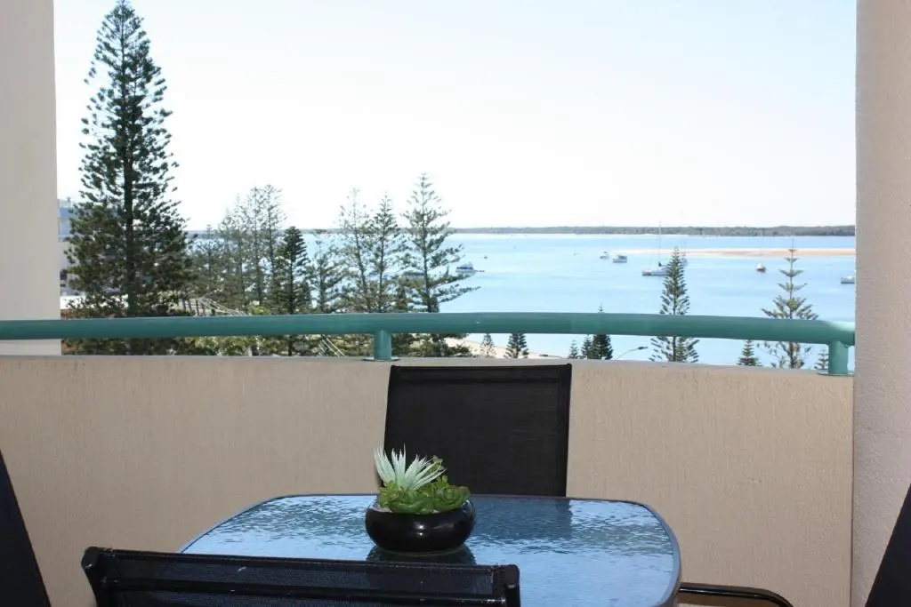Balcony & Terrace