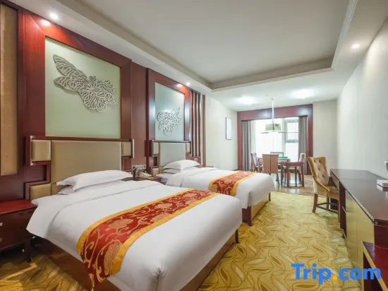 Deluxe Double room (full double bed)
