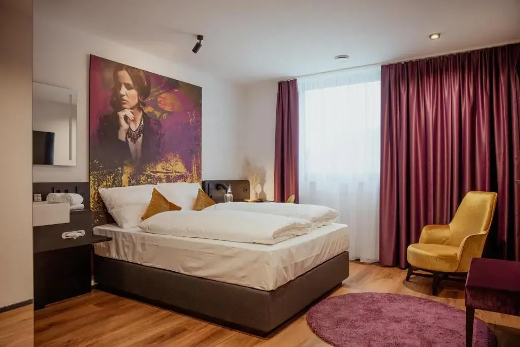 Standard Double room (full double bed)