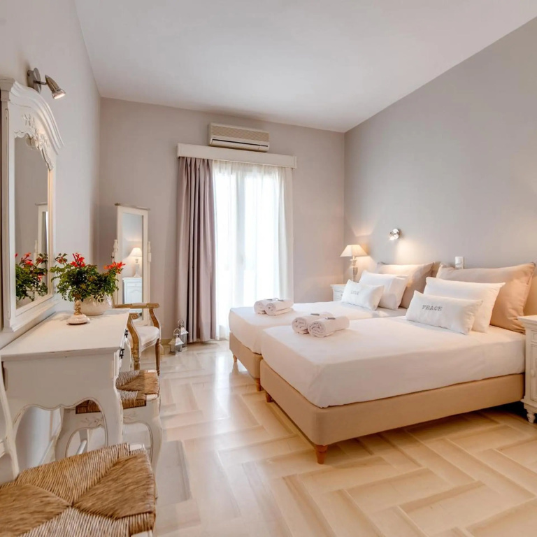 Anna Platanou Hotel