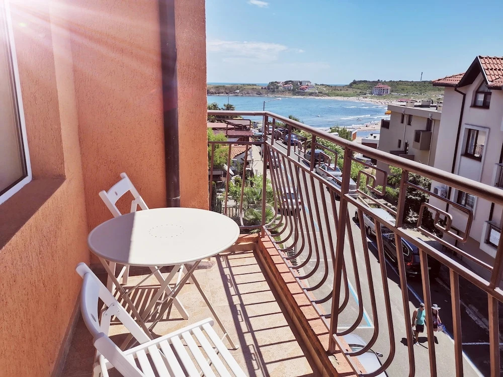 Standard Double room beachfront (full double bed)
