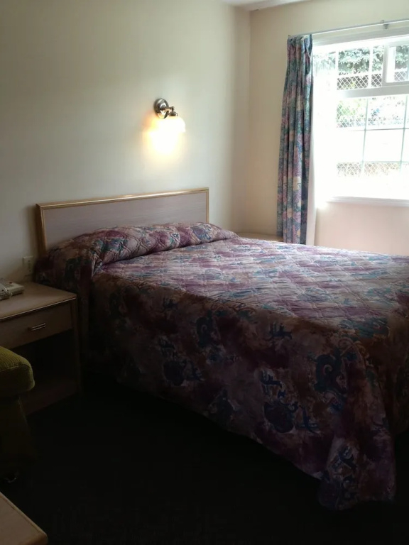 Economy room