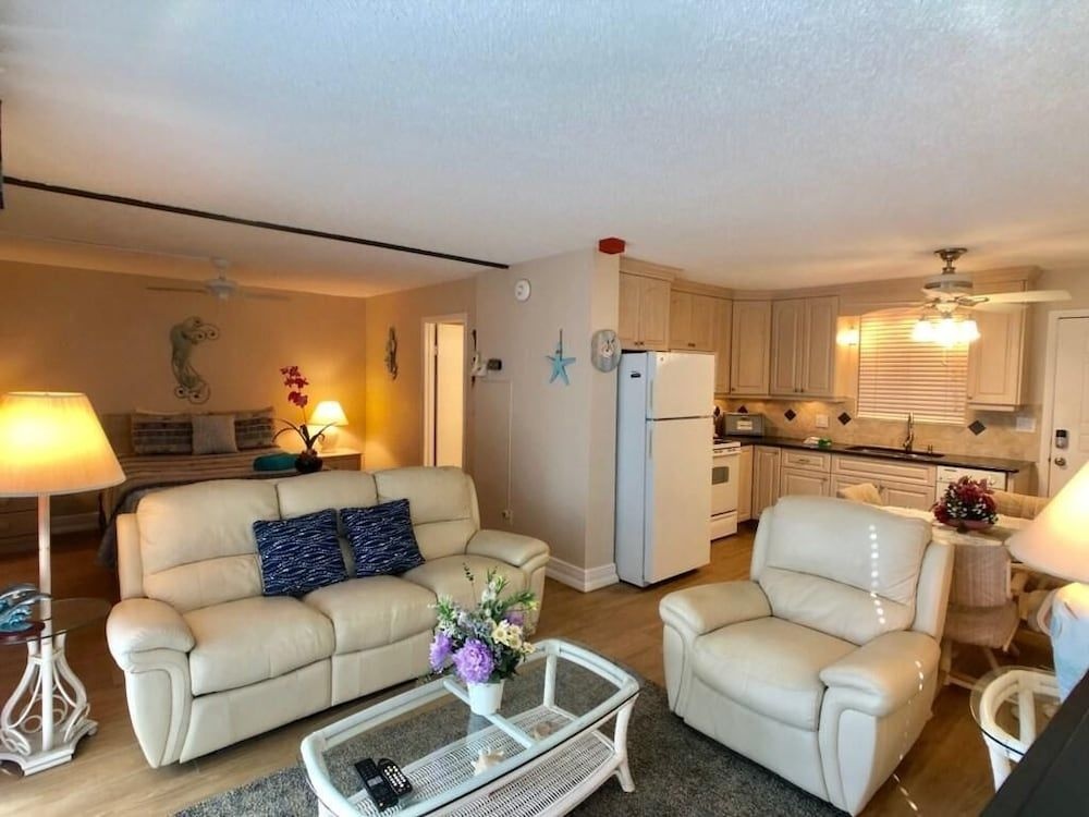 Bonita Beach & Tennis Condo — 3