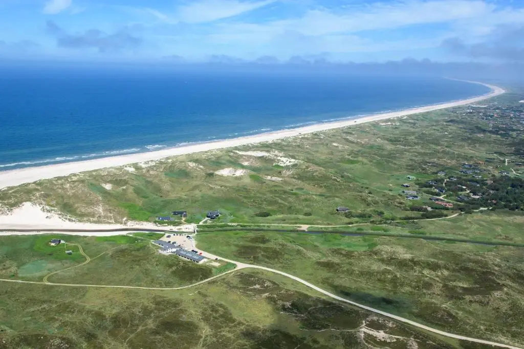 Beach & Waterfront