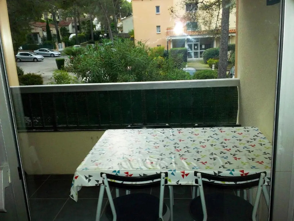 Studio a Saint Mandrier sur Mer a 700 m de la plage avec terrasse