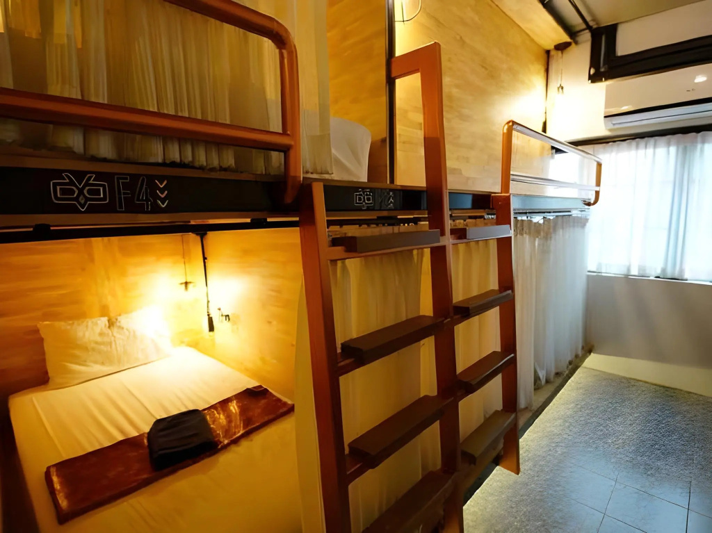 Sleep Owl Hostel — фото