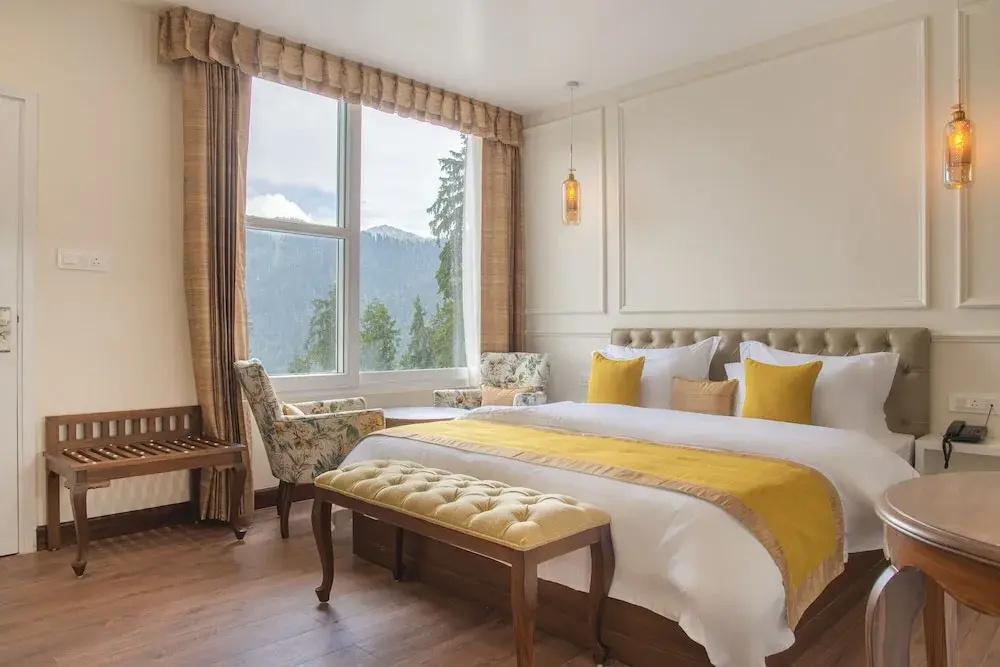Deluxe Double room with mountain view (full double bed)