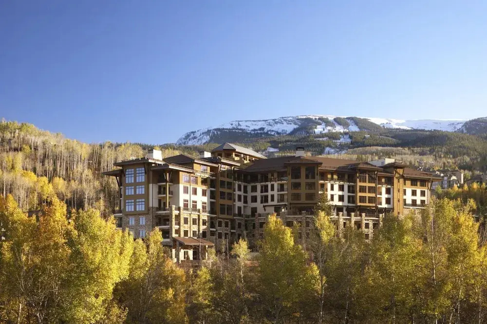 Modern 1 Bedroom Luxury Ski In, Ski Out Residence in Snowmass Base Village