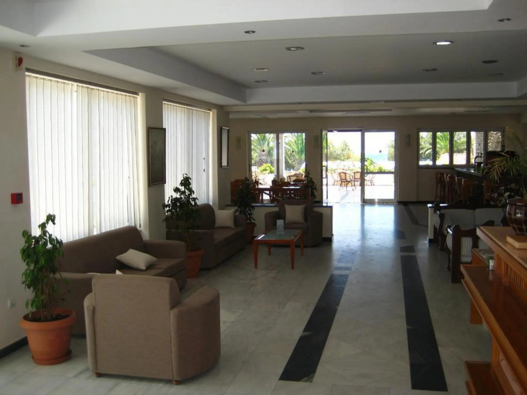 Lobby & Reception