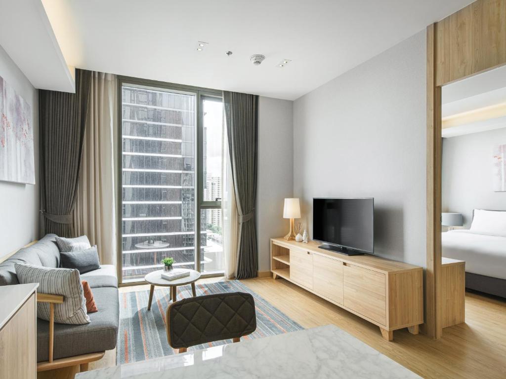 Апартаменты Premier в Oakwood Suites Bangkok
