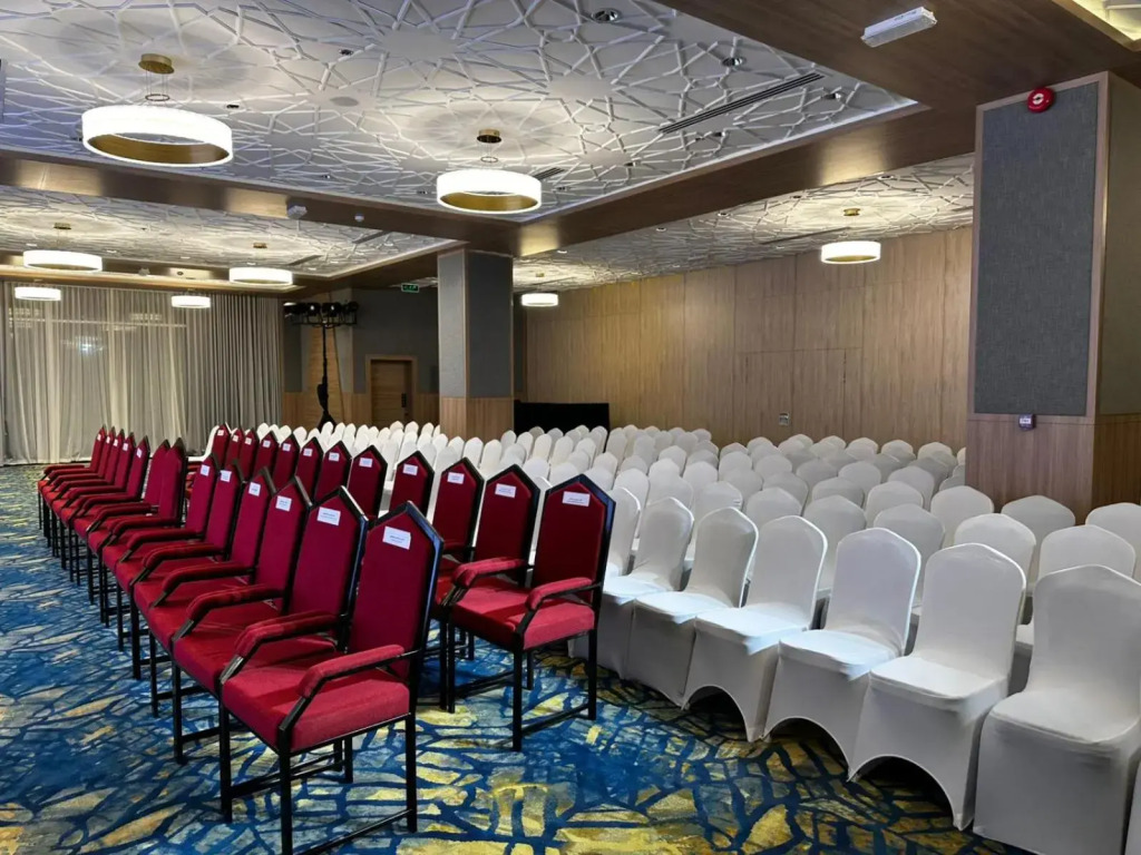 Surgrand Hotel - фото 24