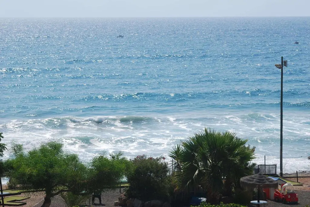 Beach & Waterfront