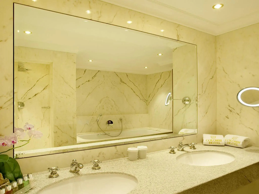 Colombi Hotel by null