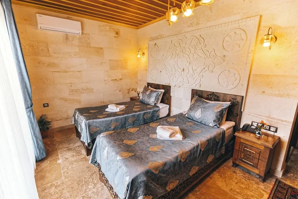 Standard Double room with balcony (twin beds)