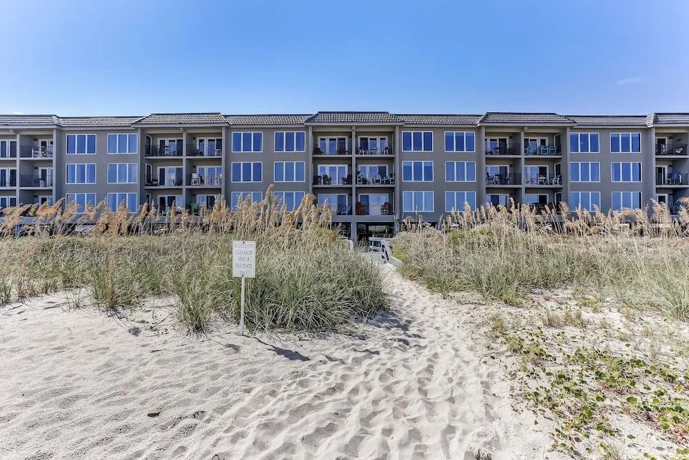 Modern Condo with Amazing Ocean Front Views by RedAwning