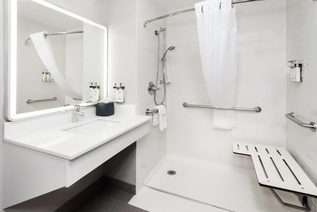 Holiday Inn Chicago Oakbrook by IHG - Général