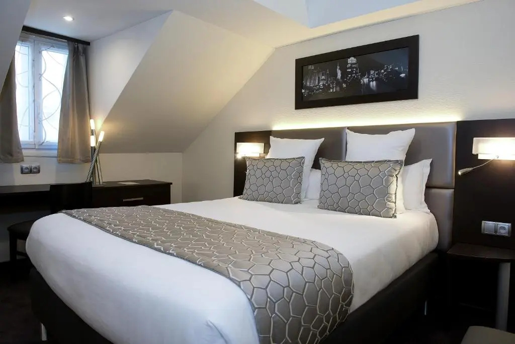 Superior Double room (full double bed)