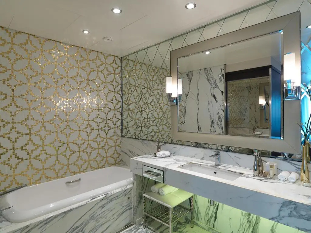Luxury Family Suite