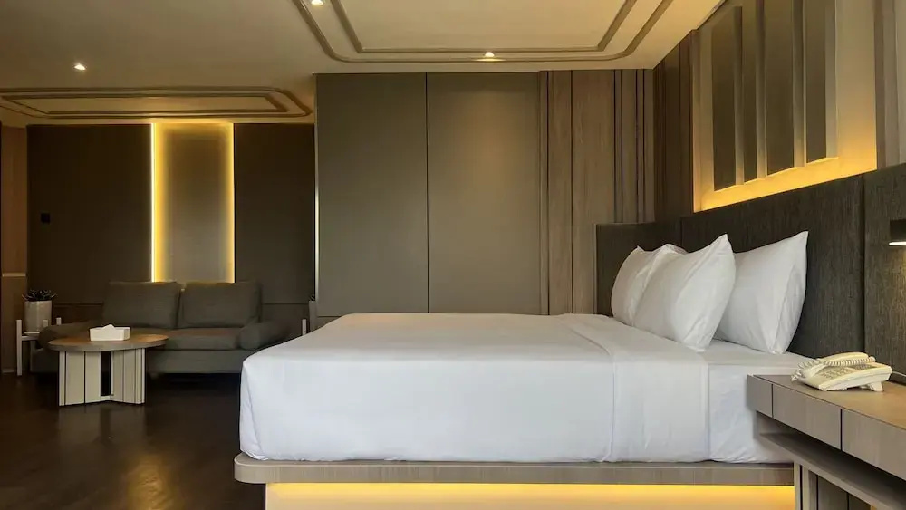 Premier room