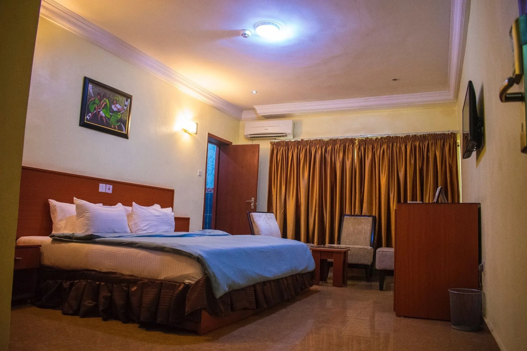 1St Delightsome House And Suites