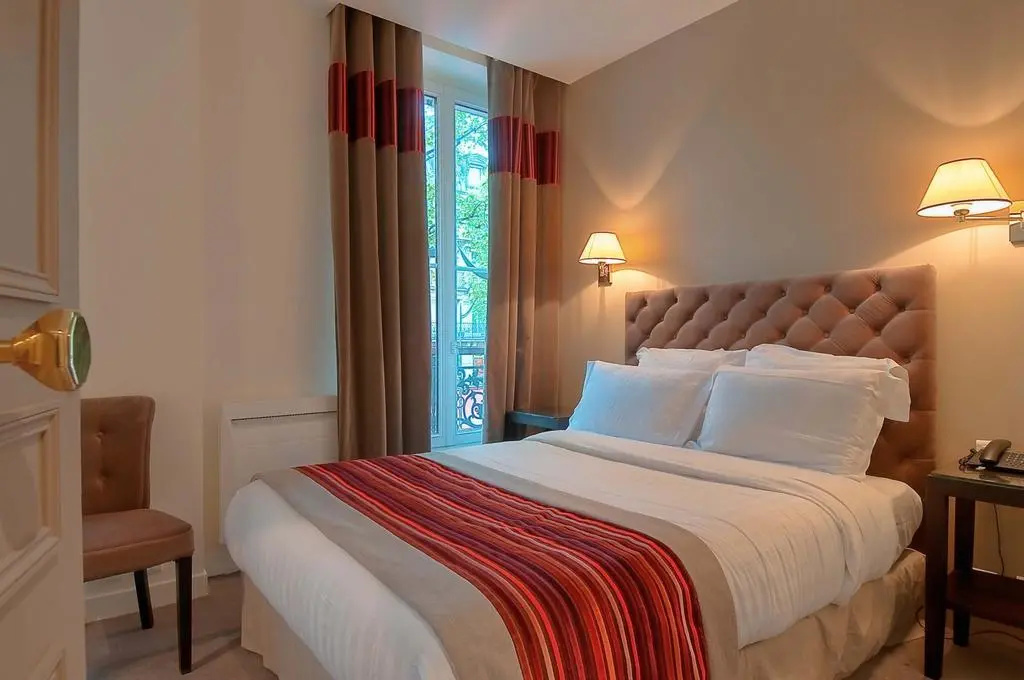 Standard Double room with balcony (full double bed)
