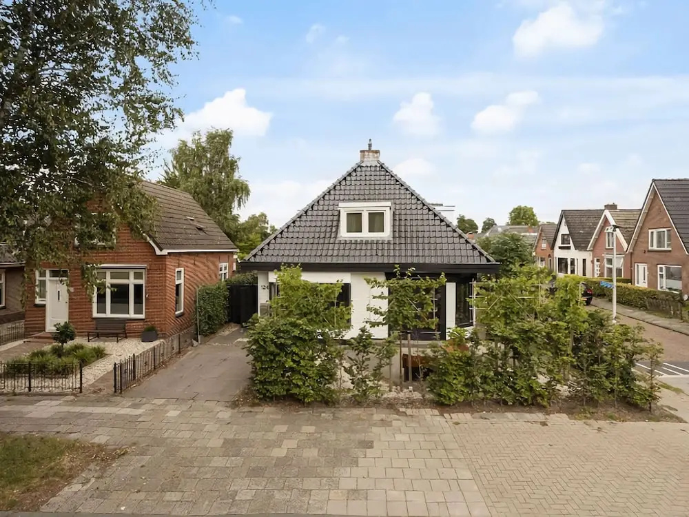 Holiday Home With a Garden and Parking
