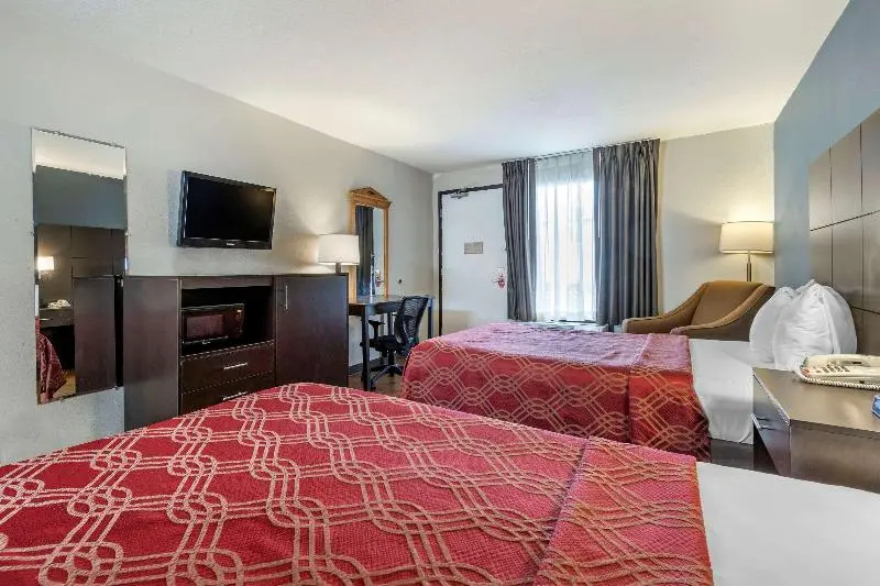 Travelodge By Wyndham North Charleston
