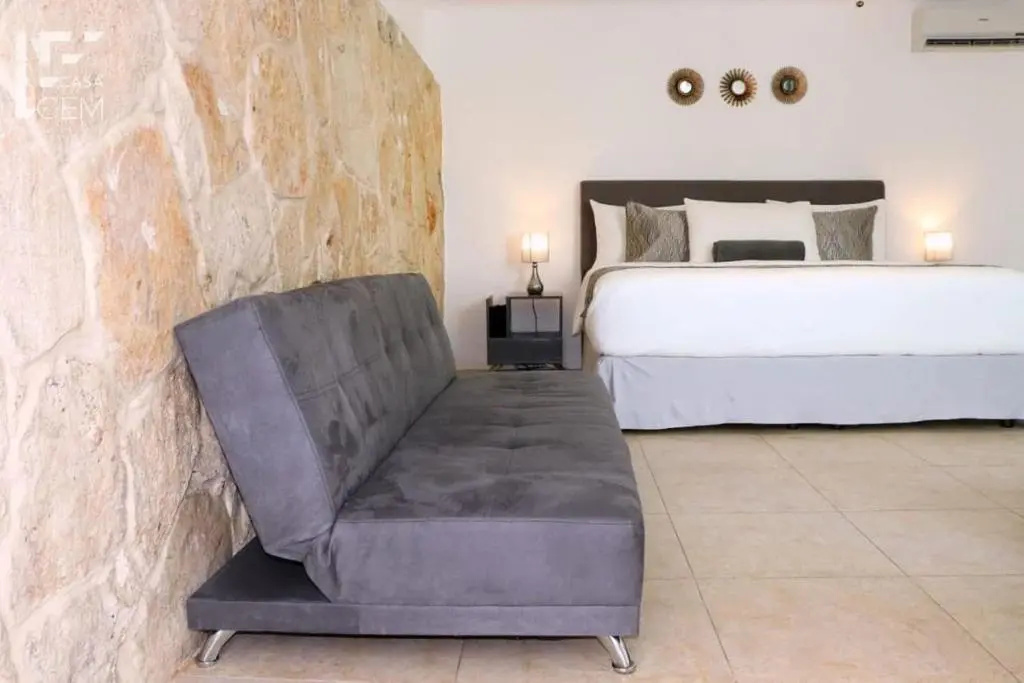 Standard Double room with pool view (full double bed)