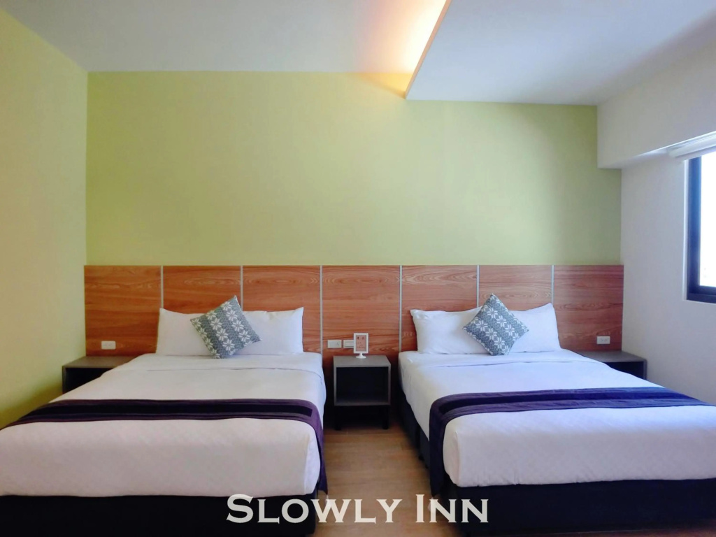Slowly Inn — 5
