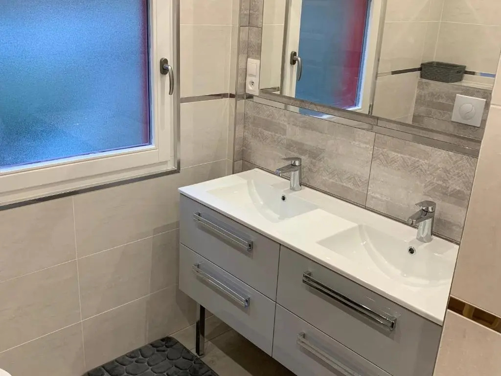 Afficher la photo 6 — Chalet Fresse-sur-Moselle, 6 pièces, 12 personnes - FR-1-589-313
