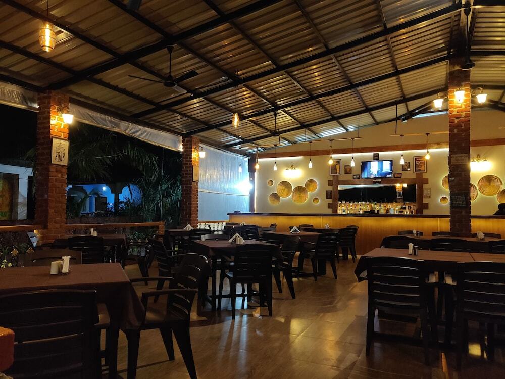 Morjim Sunset Guesthouse