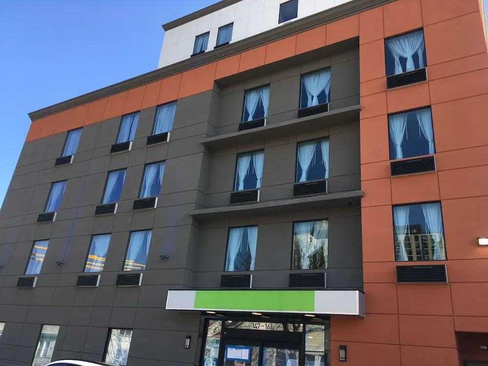 Magna Hotel