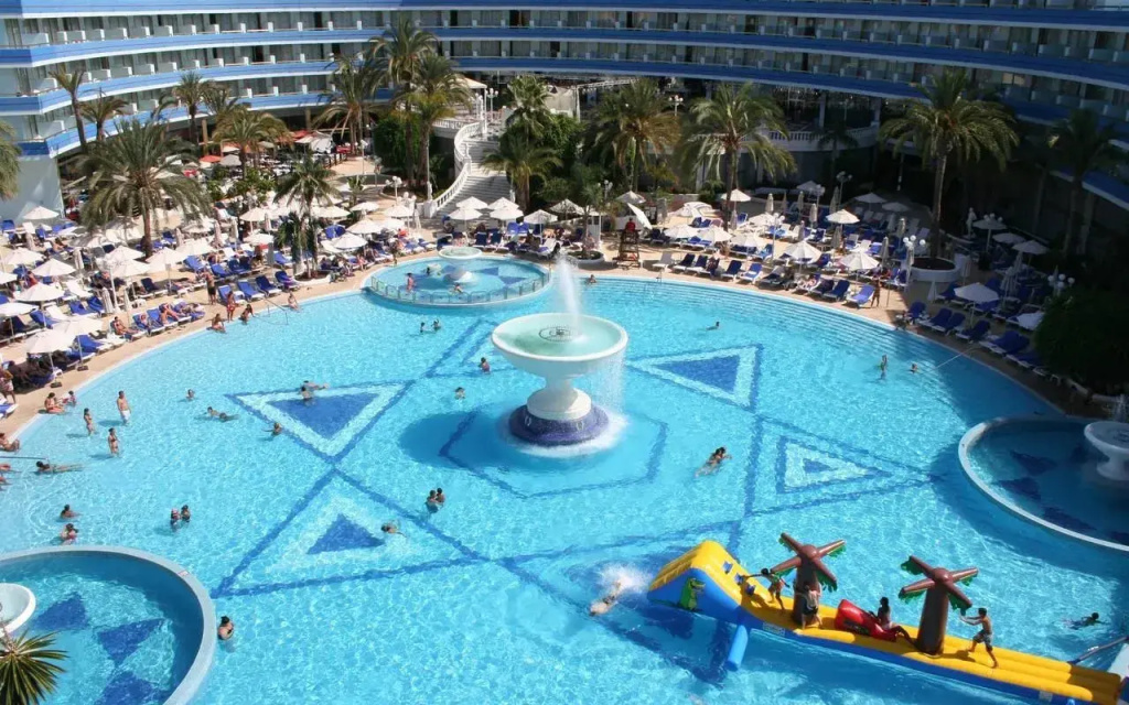 Mediterranean Palace - Général