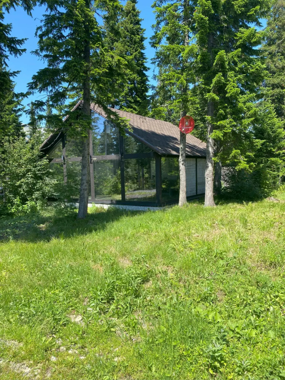 Superior Cottage