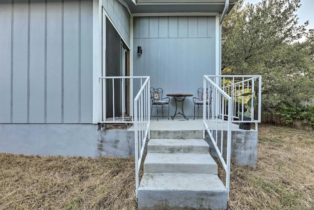 Gorgeous Austin Getaway w/ Fire Pit ~ 8 Mi to Dtwn