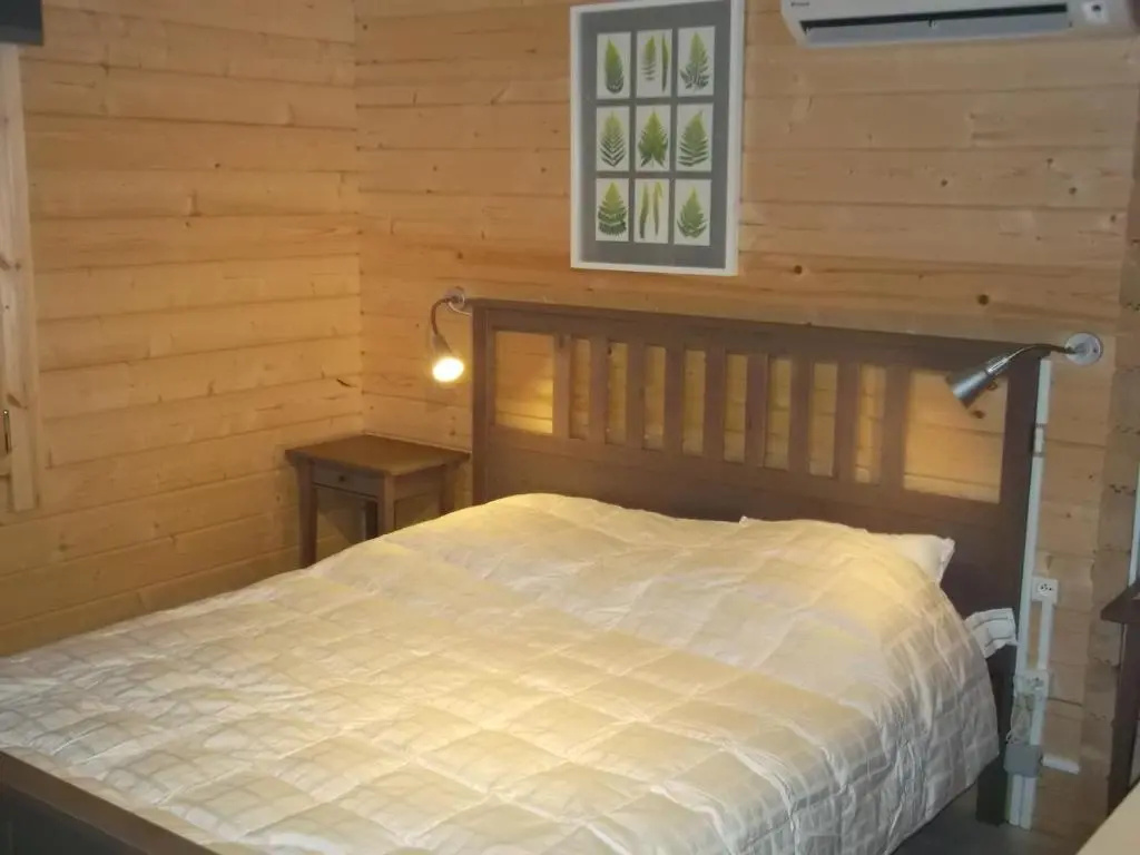 2 Bedrooms Chalet
