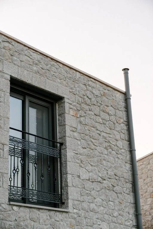 Irissa Suites
