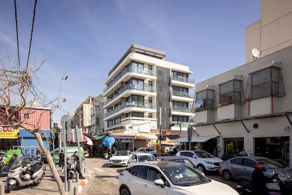 HaCarmel Market Vibrat Apt by Sea N Rent