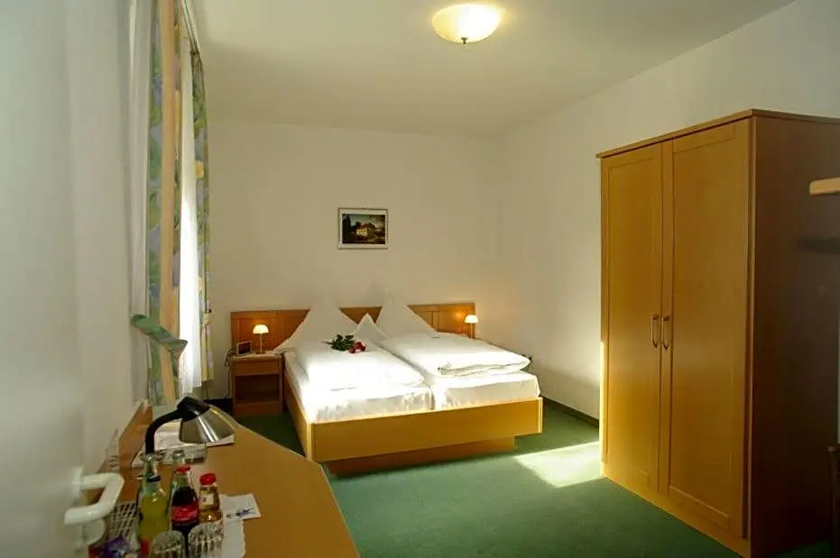 Hotel Restaurant Räuber Lippoldskrug - Chambres