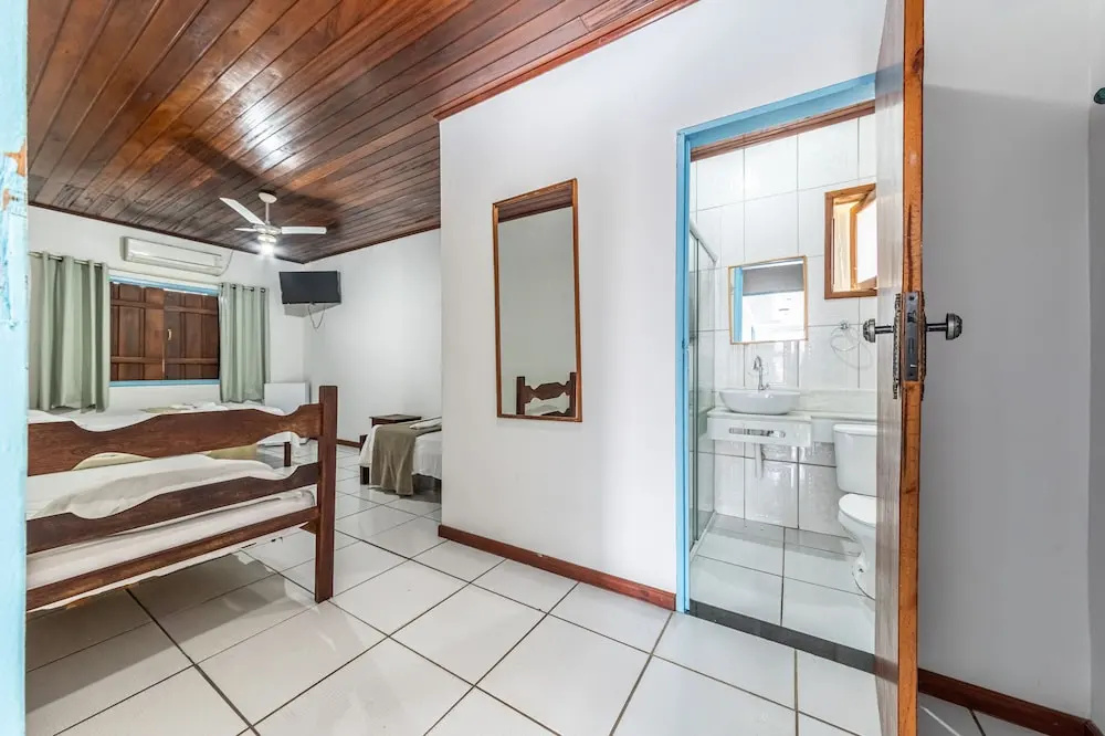Economy Quadruple room