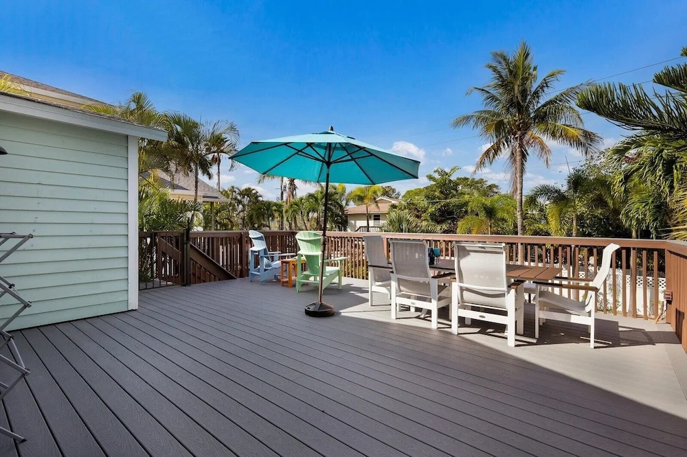 Canario 3 Bedroom Home by RedAwning