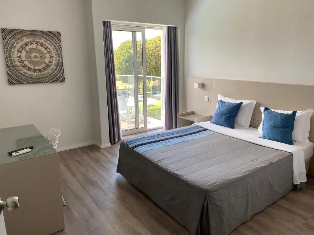 Standard Double room with river view (full double bed)