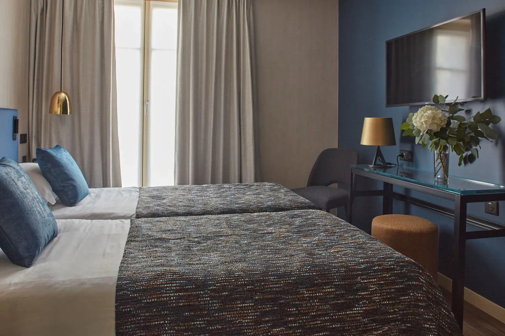 Hotel Atmospheres 29