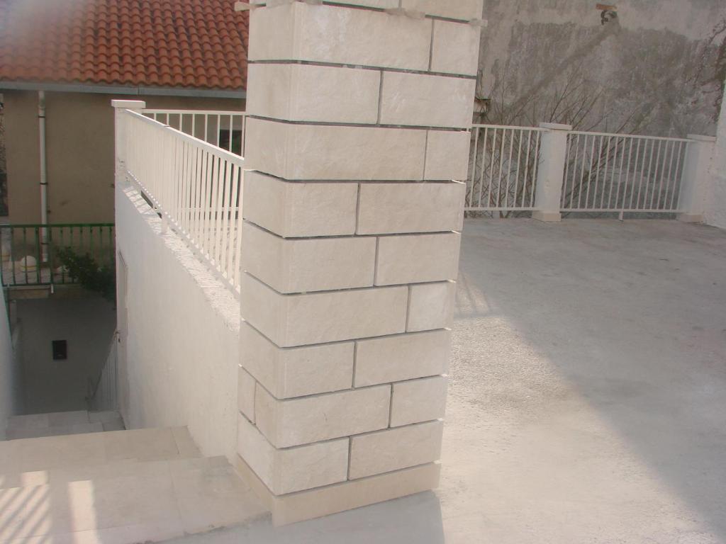 Image 13