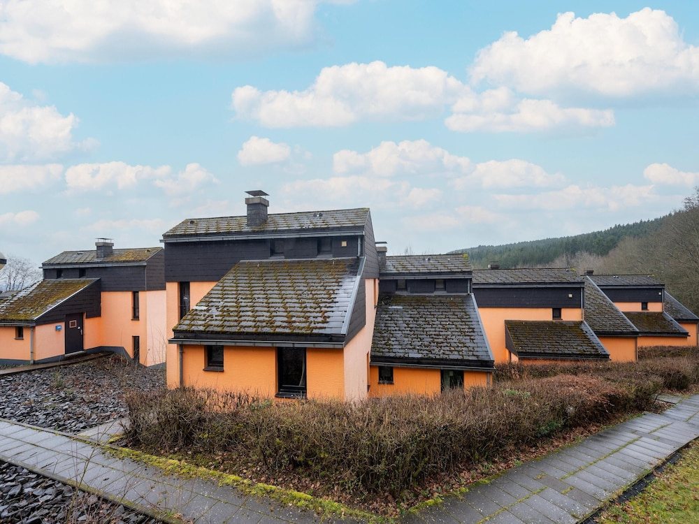 Holiday Home in Hambachtal Boutique Resort