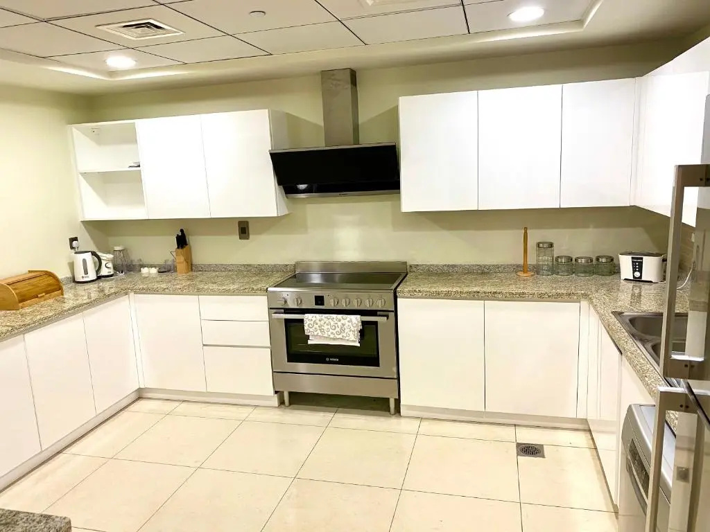 Spacious 4 bd and 2 bd apartments with amazing Sea view - Général