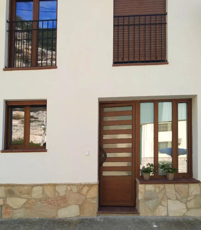 House With 3 Bedrooms in Alcalá del Júcar, With Wonderful Mountain View