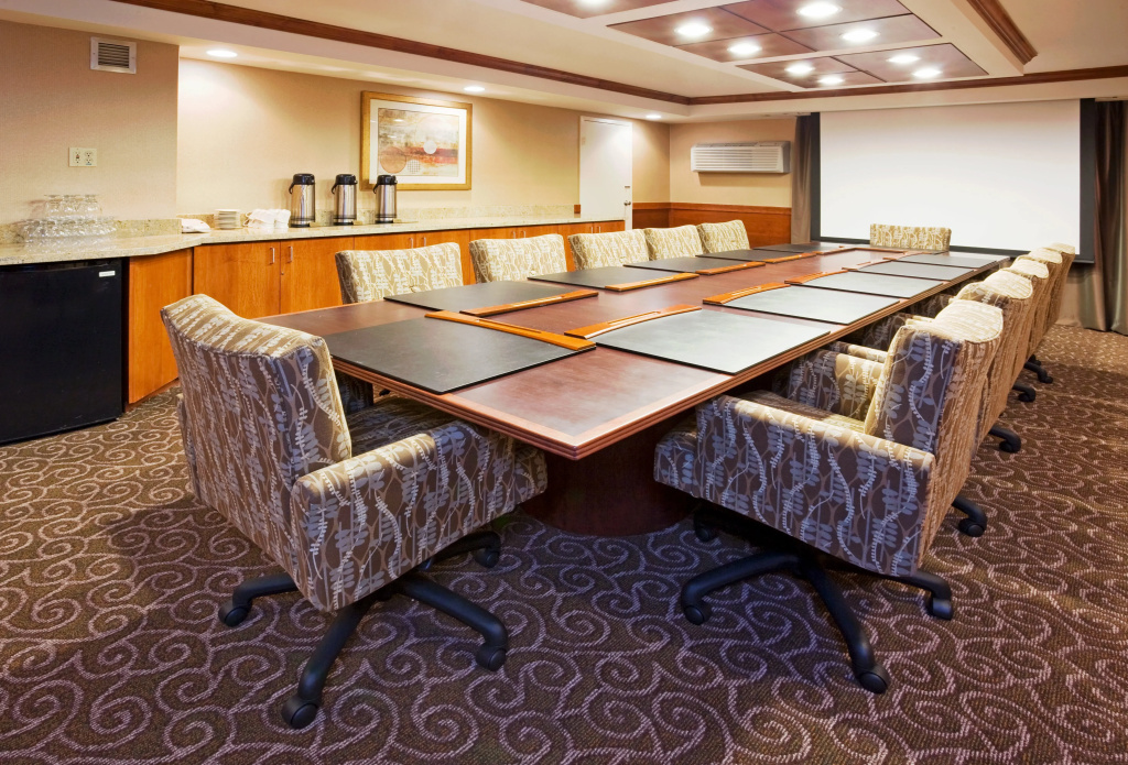 Holiday Inn Bloomington Airport South Mall Area by IHG - Général