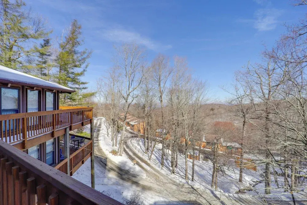 Ski, Hike & More! Couple's Getaway in Beech Mtn
